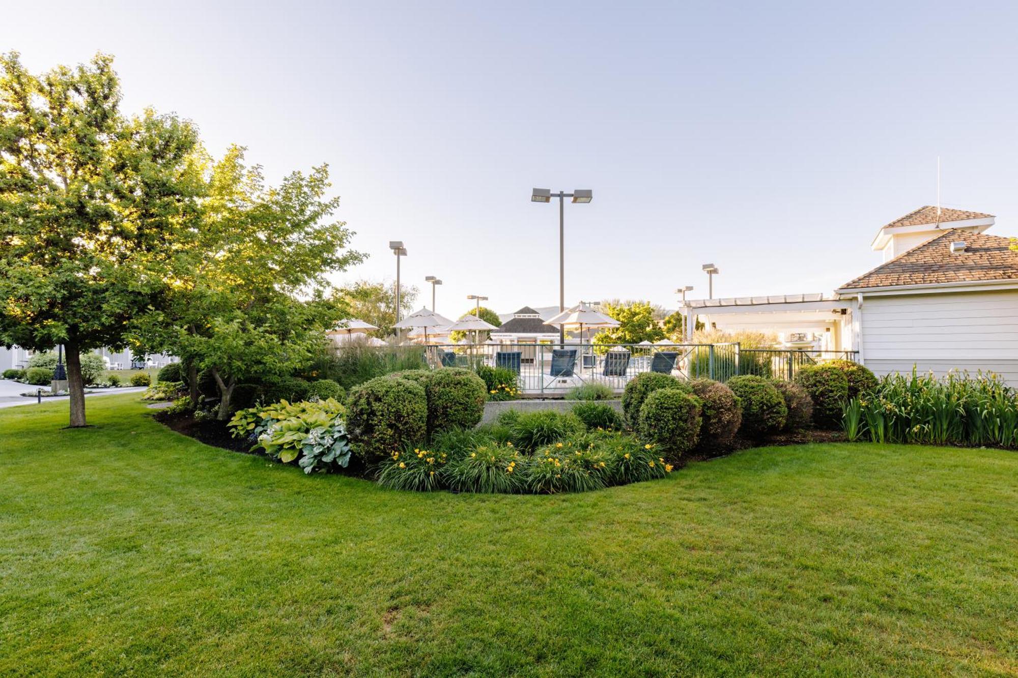 Balcomo, A Ramada By Wyndham Penticton Exteriör bild